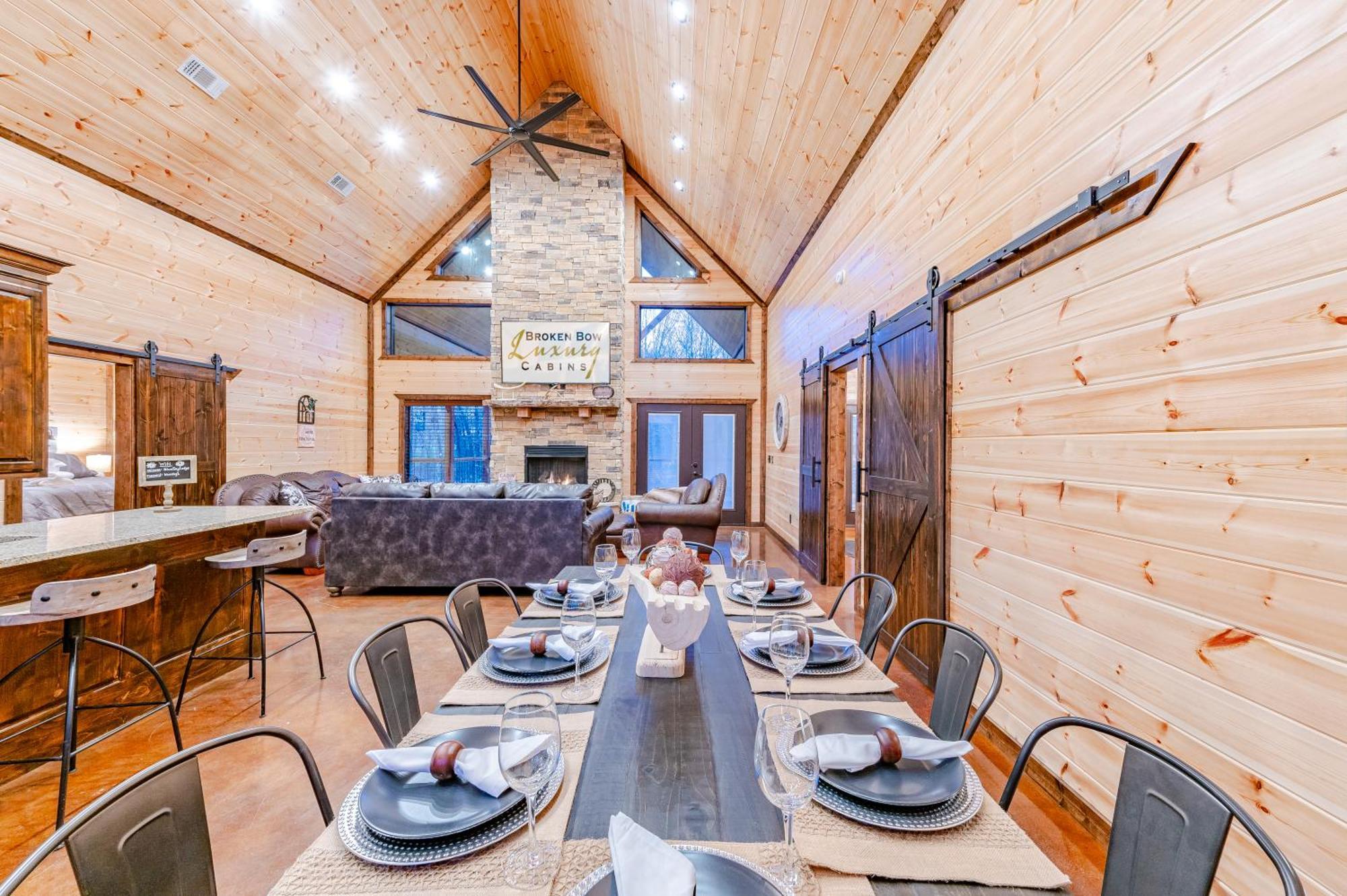 The Luxurious Blue Sky Lodge Is Epic! Брокен-Боу Экстерьер фото