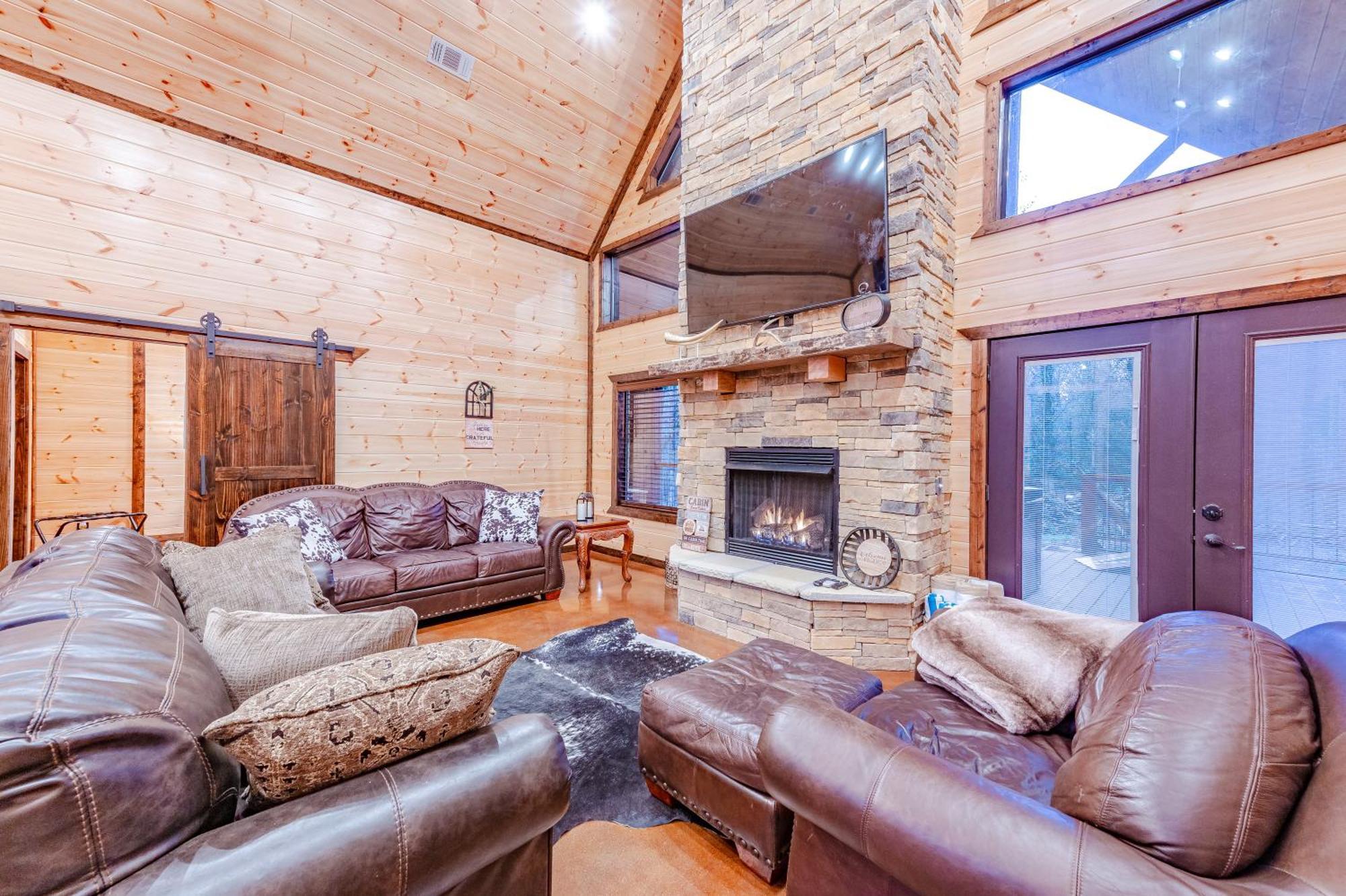 The Luxurious Blue Sky Lodge Is Epic! Брокен-Боу Экстерьер фото